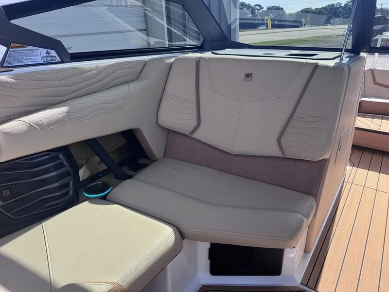 Slide: The Image of Nautique Super Air Nautique G23 2026 - 8