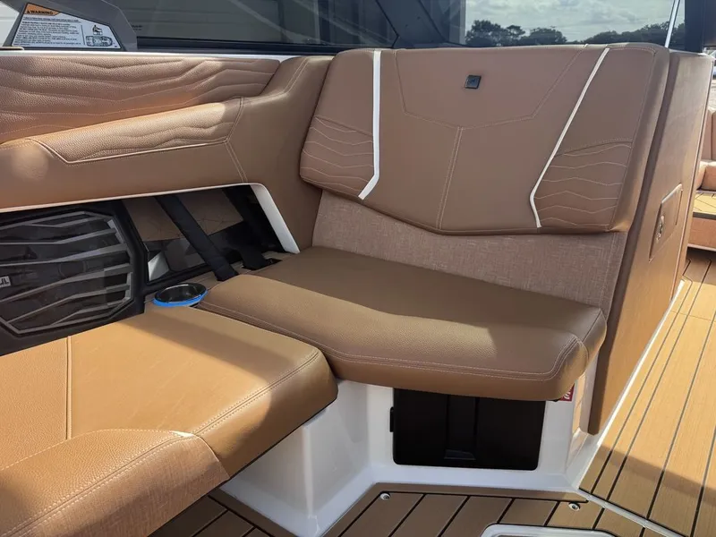 Slide: The Image of Nautique Super Air Nautique G23 2026 - 9