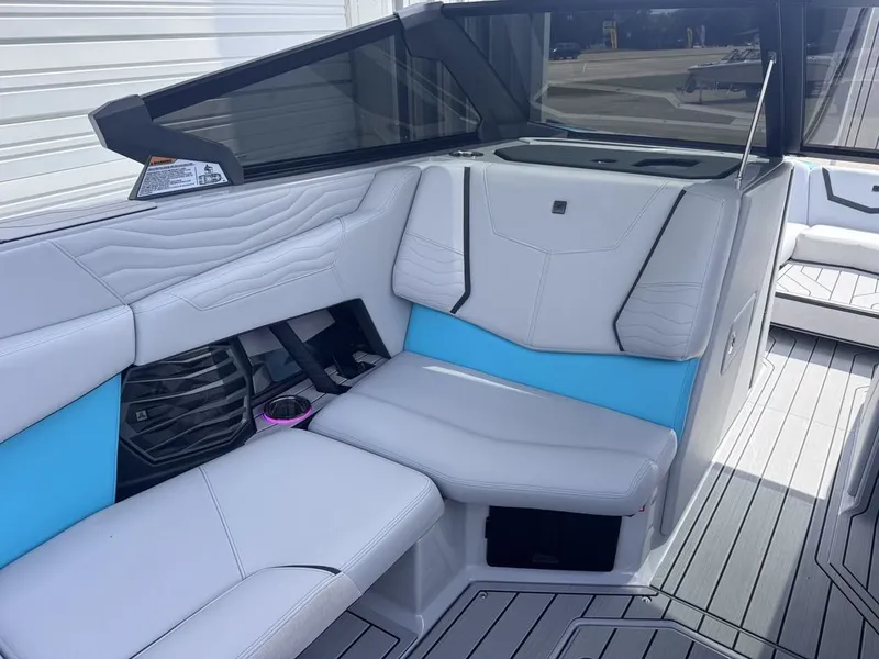 Slide: The Image of Nautique Super Air Nautique G23 2026 - 7