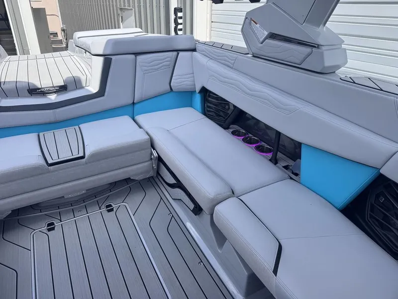 Slide: The Image of Nautique Super Air Nautique G23 2026 - 8