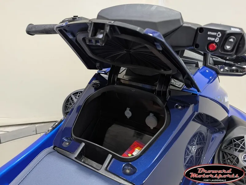 Slide: The Image of Yamaha VX® Limited HO 2026 - 23