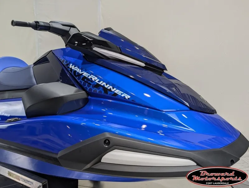 Slide: The Image of Yamaha VX® Limited HO 2026 - 15