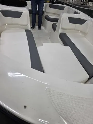 Slide: The Image of Bayliner E-160 Element 2021 - 10