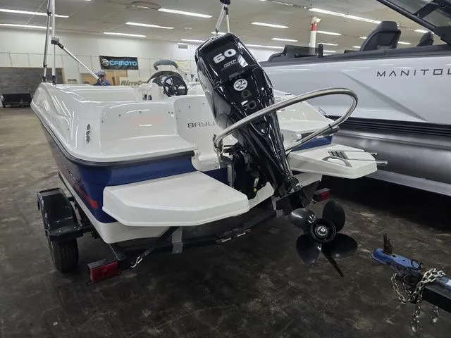 Slide: The Image of Bayliner E-160 Element 2021 - 4