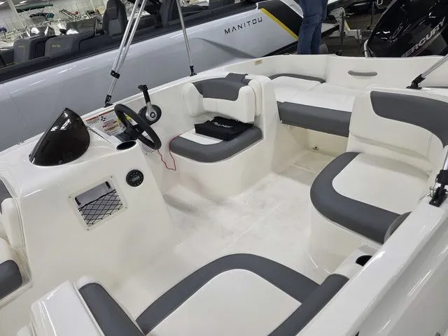 Slide: The Image of Bayliner E-160 Element 2021 - 7