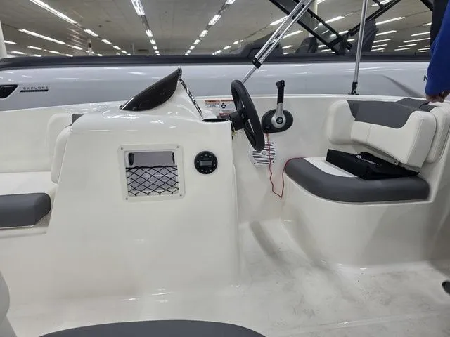 Slide: The Image of Bayliner E-160 Element 2021 - 8