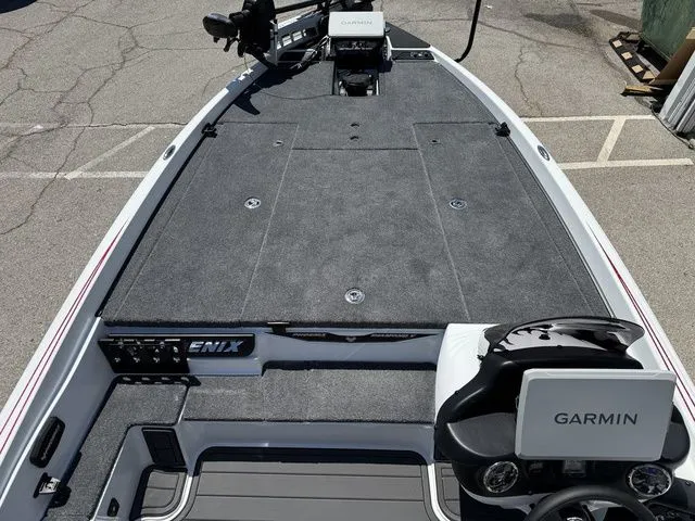 Slide: The Image of Phoenix Bass Boat 721 ZXL 2026 - 12