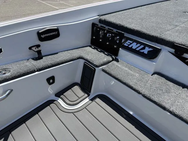 Slide: The Image of Phoenix Bass Boat 721 ZXL 2026 - 16