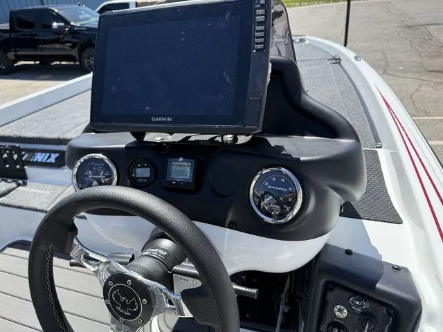 Slide: The Image of Phoenix Bass Boat 721 ZXL 2026 - 19