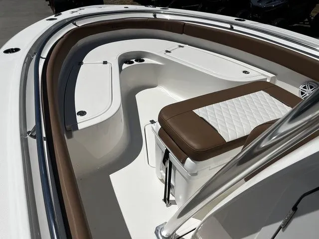 Slide: The Image of Pioneer 222 Sportfish 2026 - 31