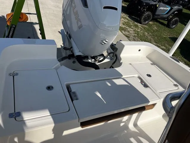 Slide: The Image of Pioneer 220 Bay Sport 2026 - 17