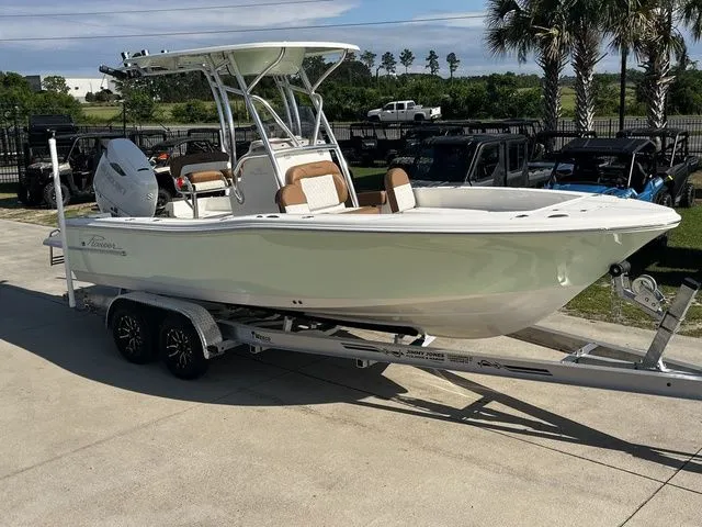 Slide: The Image of Pioneer 220 Bay Sport 2026 - 25