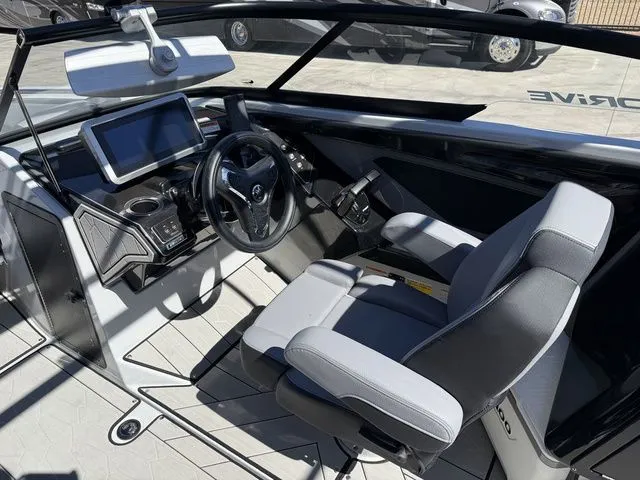 Slide: The Image of Yamaha 255XD 2024 - 12