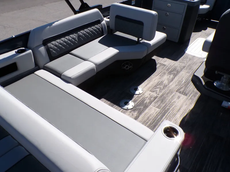 Slide: The Image of GODFREY TRITOONS Aqua Patio 255 SFL w/ iMPACT Plus 2025 - 23