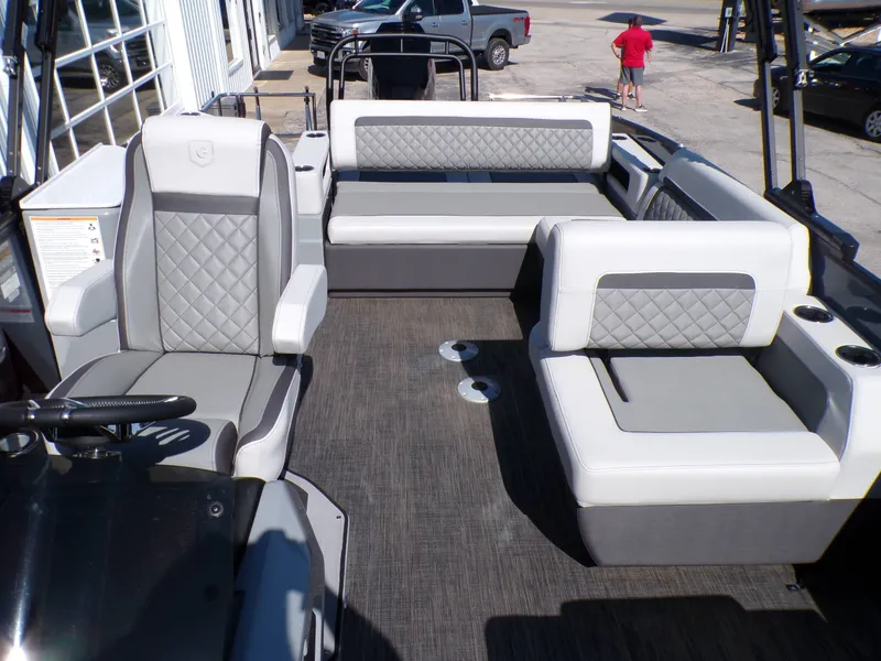 Slide: The Image of GODFREY TRITOONS Aqua Patio 255 SFL w/ iMPACT Plus 2025 - 7