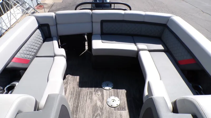 Slide: The Image of Godfrey Aqua Patio 2500 ULC 2021 - 19