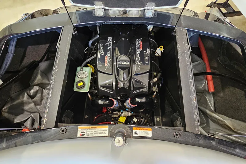 Slide: The Image of Engine compartment of a 2017 Gekko Revo 7.1 with Raptor 6.2L engine. - 21