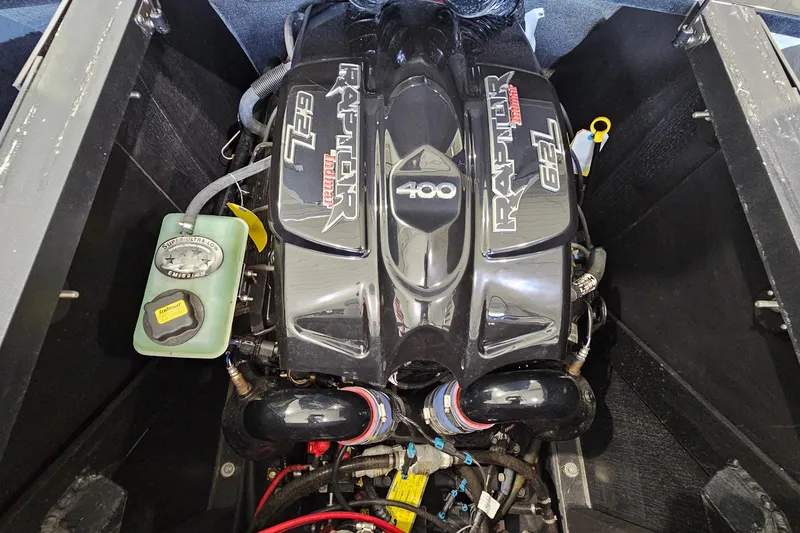 Slide: The Image of Engine of 2017 Gekko Revo 7.1 with Raptor 6.2L V8, top view. - 22