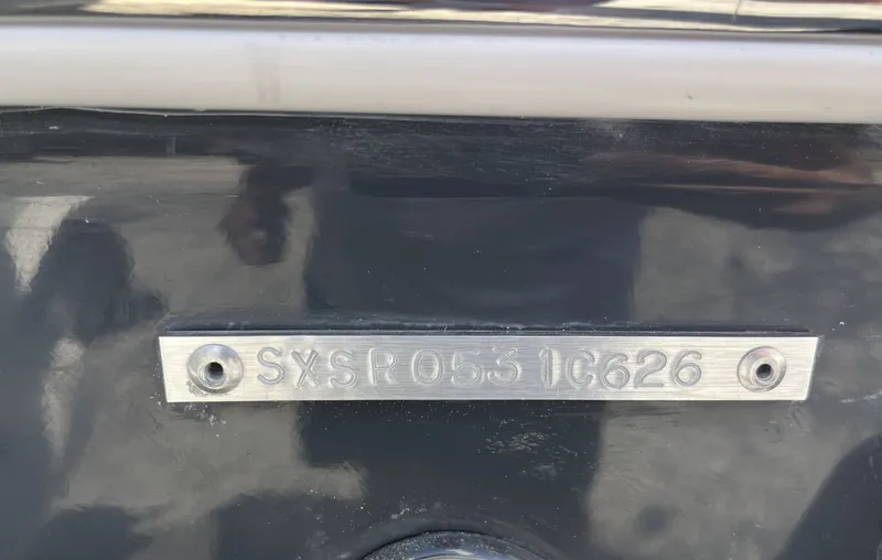 Slide: The Image of Sea Hunt Ultra 265 SE 2026 - 7