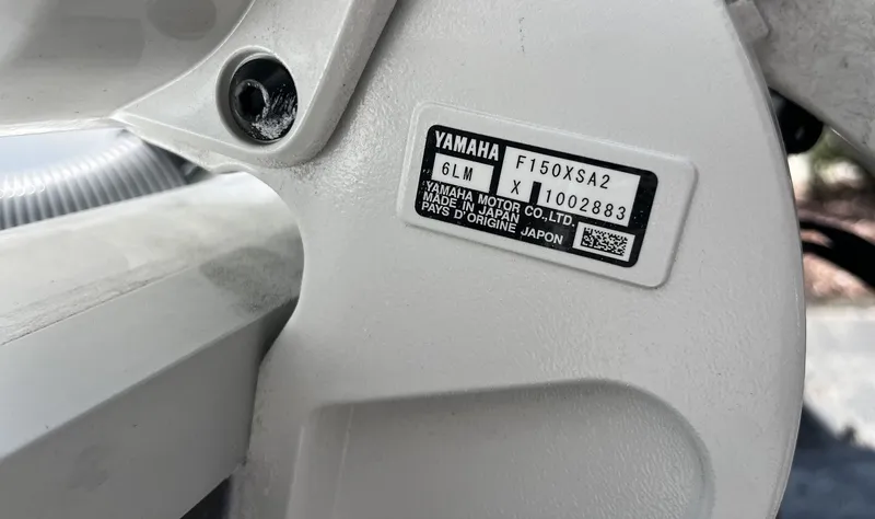 Slide: The Image of Sea Hunt Ultra 265 SE 2026 - 9