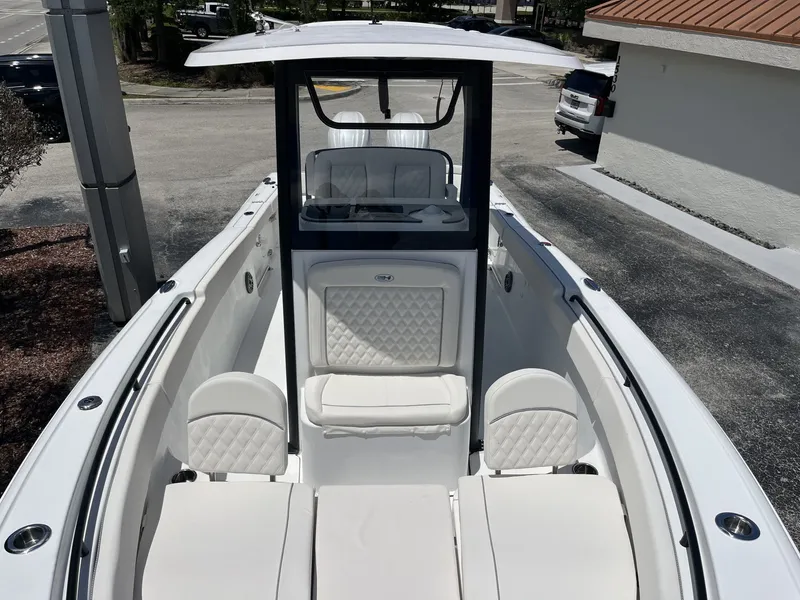 Slide: The Image of Sea Hunt Ultra 265 SE 2026 - 22