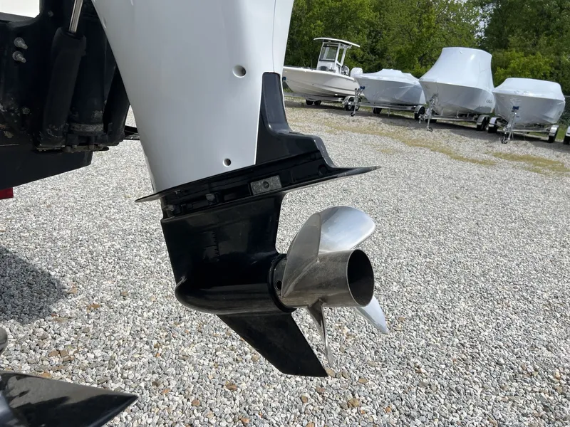 Slide: The Image of Fountain 38 SPORTFISH CRUISER OUTBOARD 2007 - 21