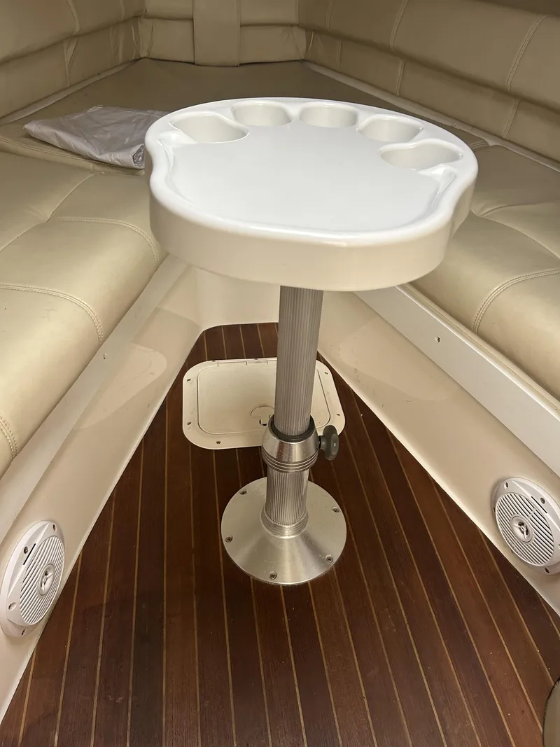 Slide: The Image of Fountain 38 SPORTFISH CRUISER OUTBOARD 2007 - 32