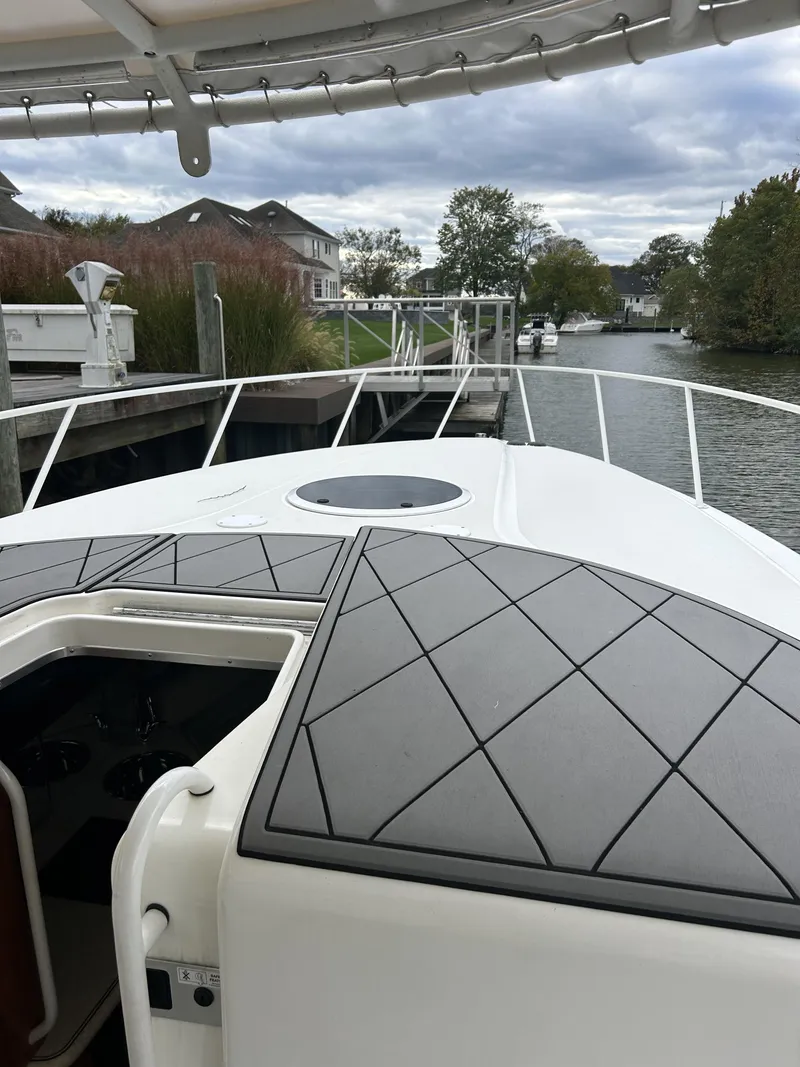 Slide: The Image of Fountain 38 SPORTFISH CRUISER OUTBOARD 2007 - 38