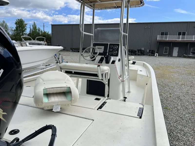 Slide: The Image of G3 Bay 22 DLX 2020 - 9