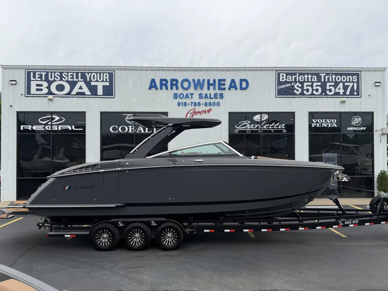 The Image of 2026 Cobalt R33 boat at Arrowhead Boat Sales. - 1