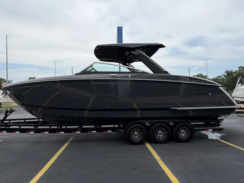 Slide: The Image of 2026 Cobalt R33 boat on trailer, side view. - 5