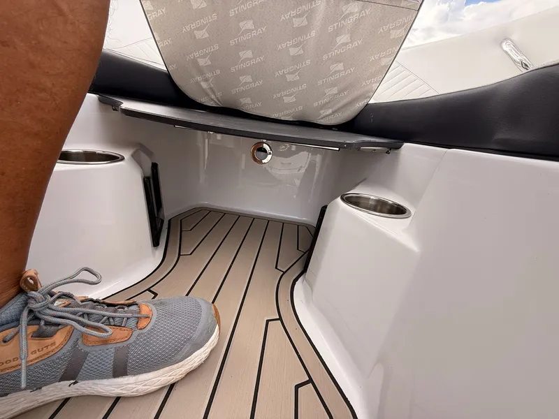 Slide: The Image of Interior of 2026 Stingray 23 OSX with modern design. - 40