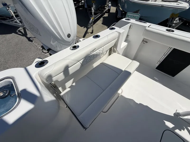Slide: The Image of Tidewater 232 CC Adventure 2026 - 13