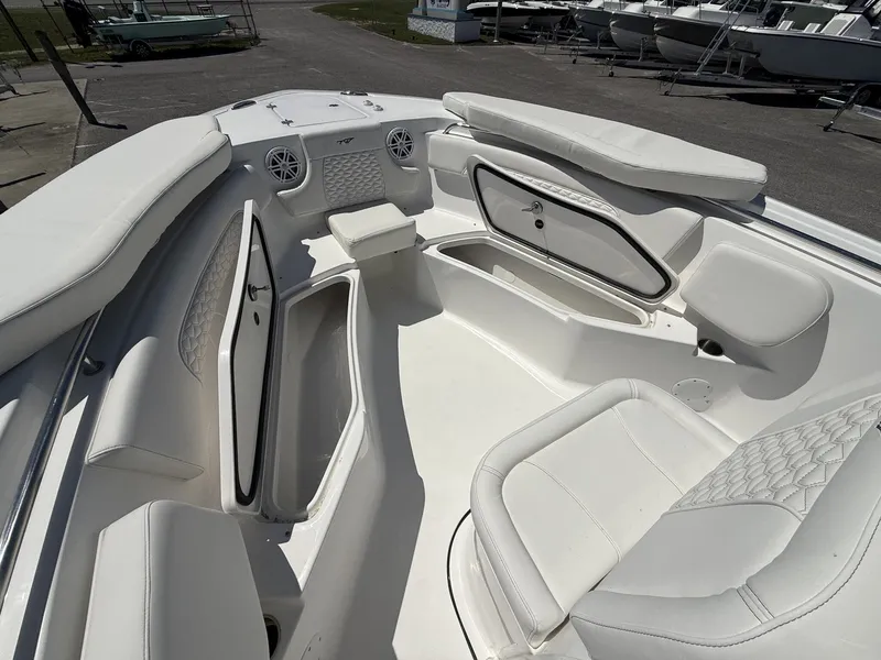 Slide: The Image of Tidewater 232 CC Adventure 2026 - 3