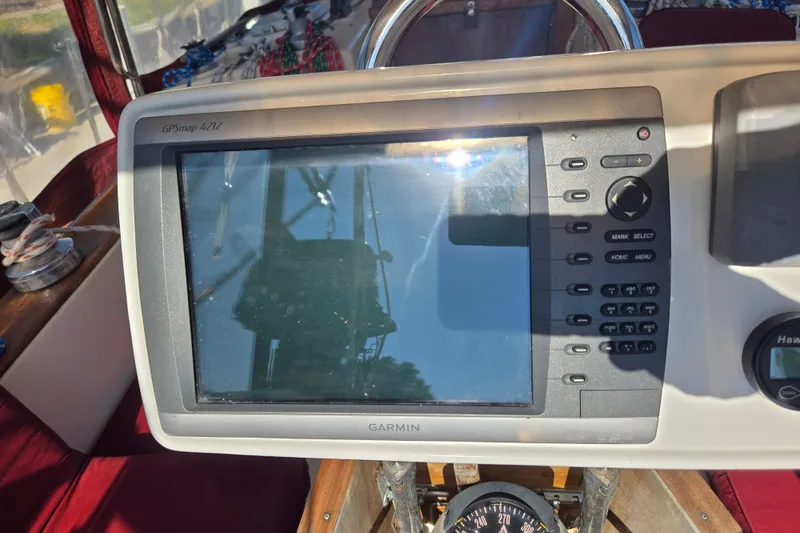 Slide: The Image of Garmin GPSmap 4212 on 1989 Island Packet 35 sailboat, cockpit view. - 18