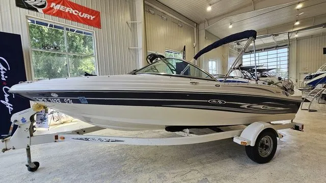 The Image of Sea Ray 180 Sport 2005 - 1