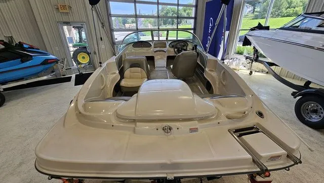 Slide: The Image of Sea Ray 180 Sport 2005 - 5