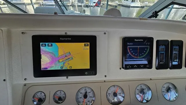 Slide: The Image of Cruisers 3570 Esprit 1996 - 15