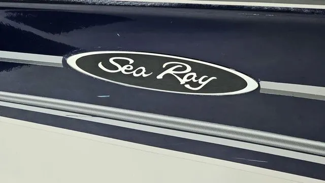 Slide: The Image of Sea Ray 180 Sport 2005 - 20