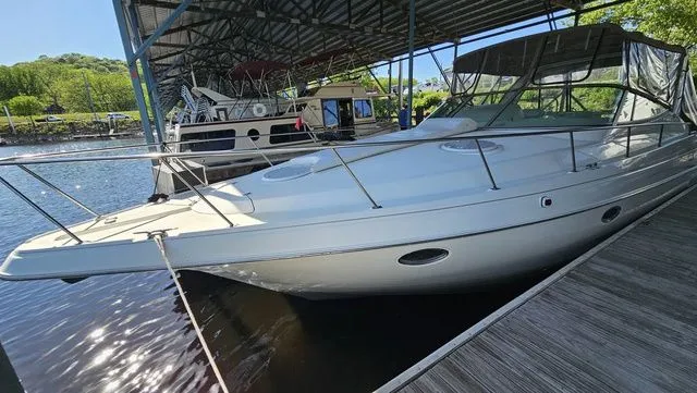 Slide: The Image of Cruisers 3570 Esprit 1996 - 3