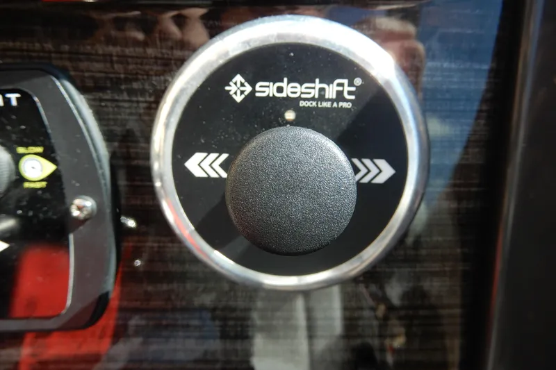 Slide: The Image of Control knob on 2022 Monterey 295 Sport Yacht dashboard with Sideshift docking feature. - 27