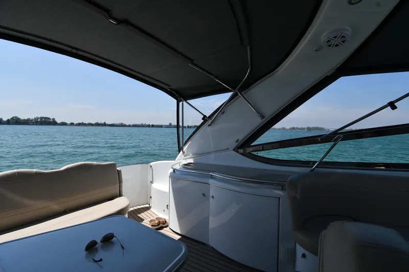Slide: The Image of Interior view of a 2009 Formula 400 Super Sport yacht on a sunny day. - 21