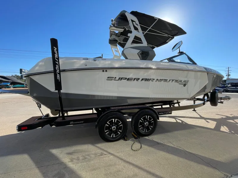 Slide: The Image of Nautique G23 2019 - 10