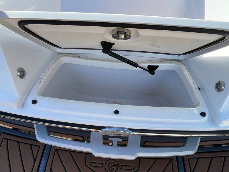 Slide: The Image of Nautique G23 2019 - 17