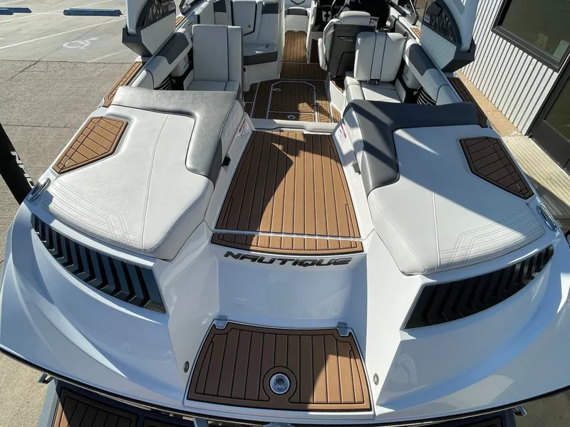 Slide: The Image of Nautique G23 2019 - 20