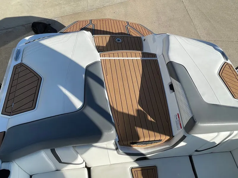 Slide: The Image of Nautique G23 2019 - 23