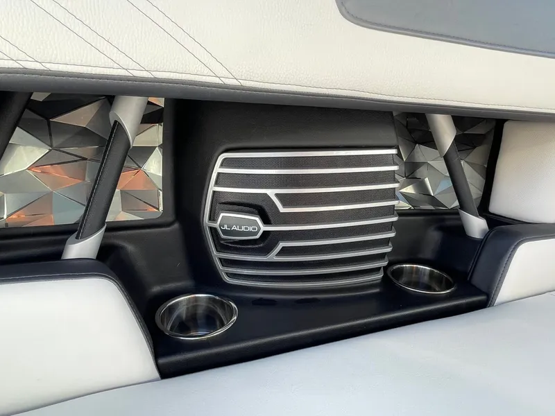 Slide: The Image of Nautique G23 2019 - 25