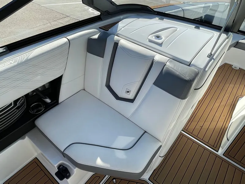 Slide: The Image of Nautique G23 2019 - 27