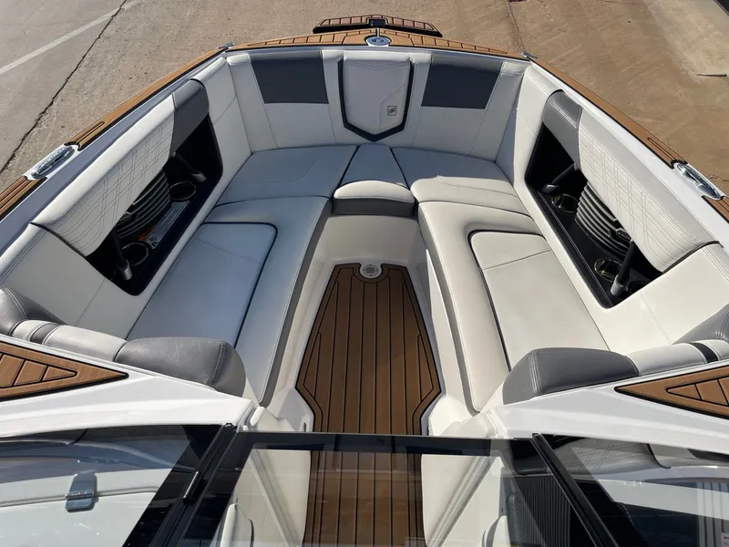 Slide: The Image of Nautique G23 2019 - 31