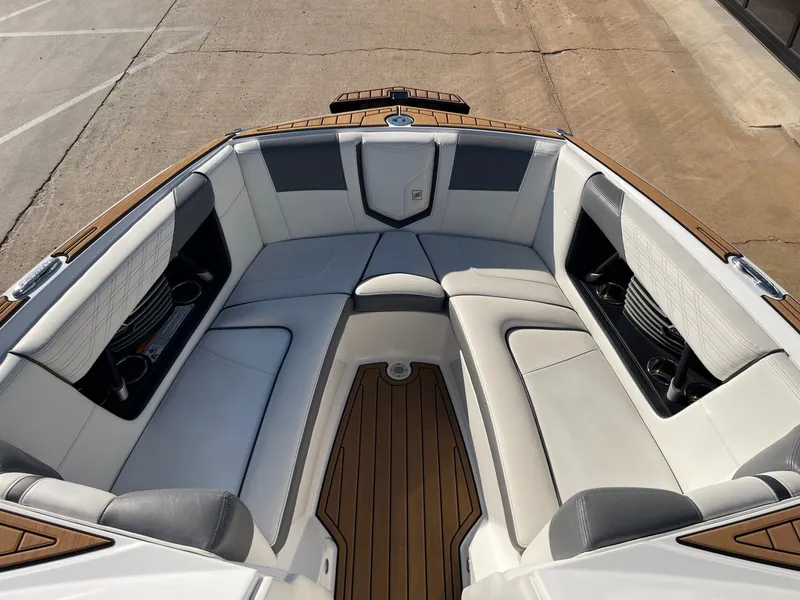 Slide: The Image of Nautique G23 2019 - 40